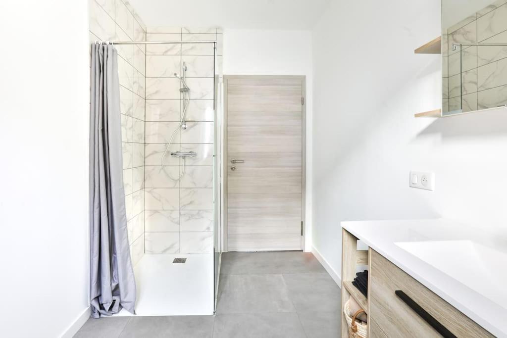 Suite Lumineux Et Moderne, Parking Gratuit, Mulhouse Centre Buitenkant foto