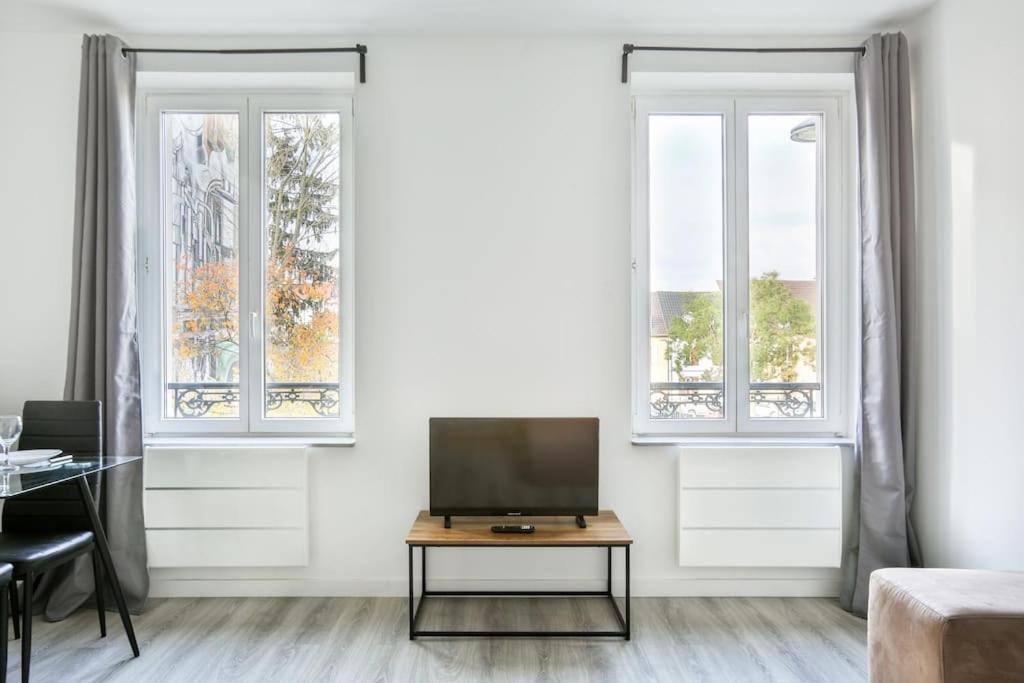 Suite Lumineux Et Moderne, Parking Gratuit, Mulhouse Centre Buitenkant foto