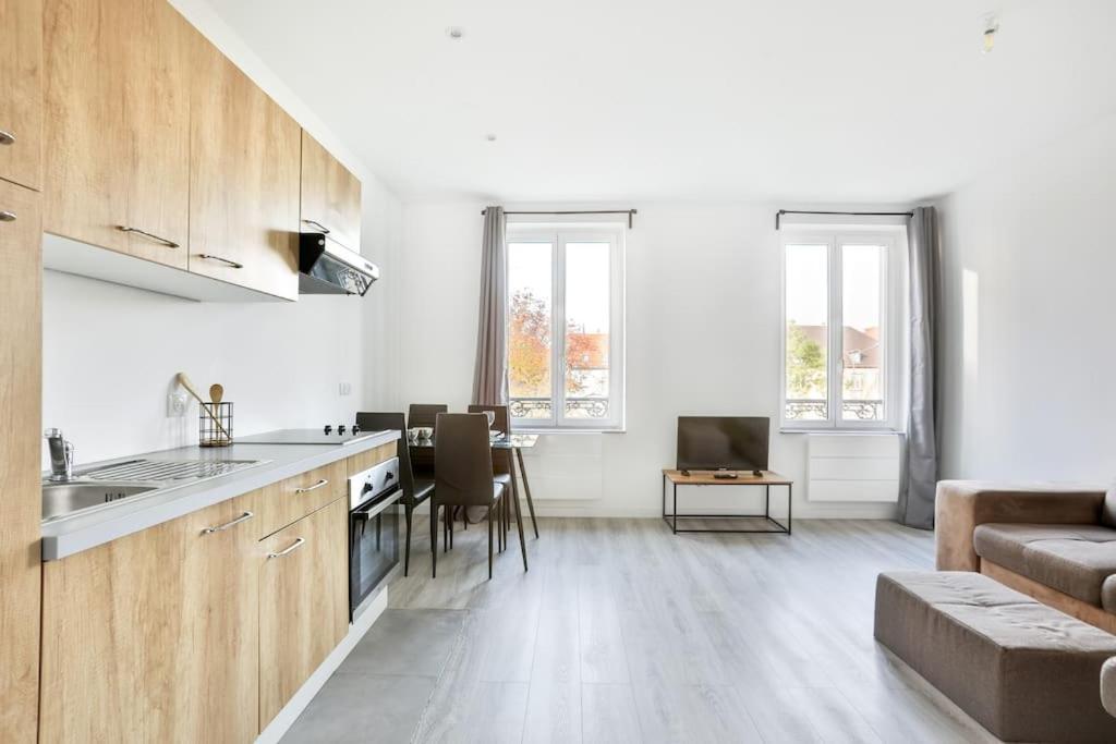 Suite Lumineux Et Moderne, Parking Gratuit, Mulhouse Centre Buitenkant foto